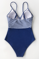 Maillot de bain une pièce bleu et rayé