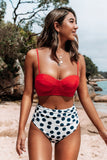 Bikini taille haute rouge et à pois